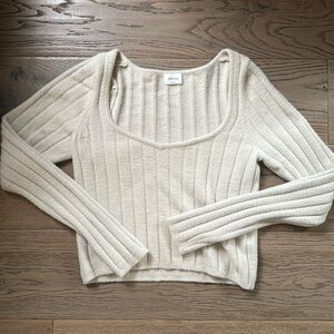 Aritzia sweater FINAL CHANCE